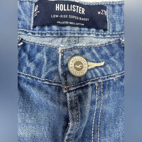 Hollister Low Rise Super Baggy Distressed Jeans Womens Size 4 - Picture 4 of 10